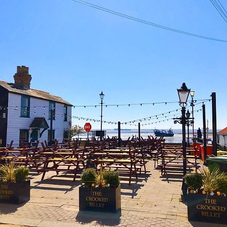 Leigh-On-Sea Retreat - 2 Bedroom Apartment エクステリア 写真