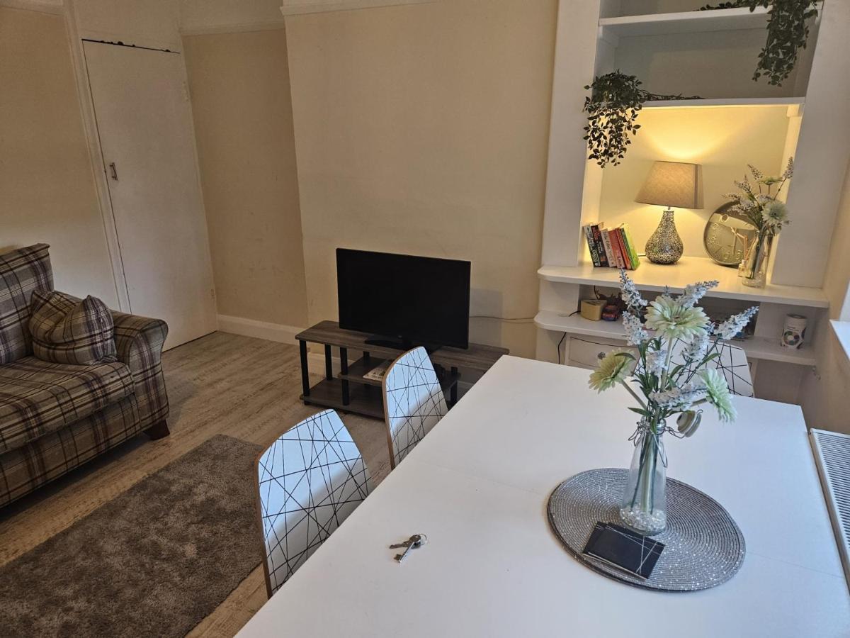 Leigh-On-Sea Retreat - 2 Bedroom Apartment エクステリア 写真