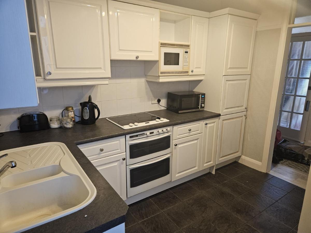 Leigh-On-Sea Retreat - 2 Bedroom Apartment エクステリア 写真
