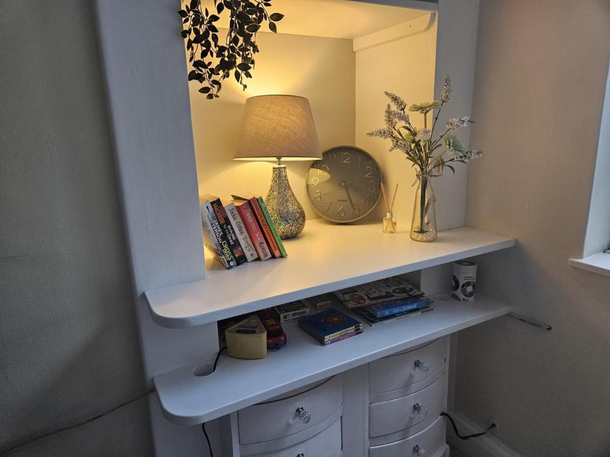 Leigh-On-Sea Retreat - 2 Bedroom Apartment エクステリア 写真